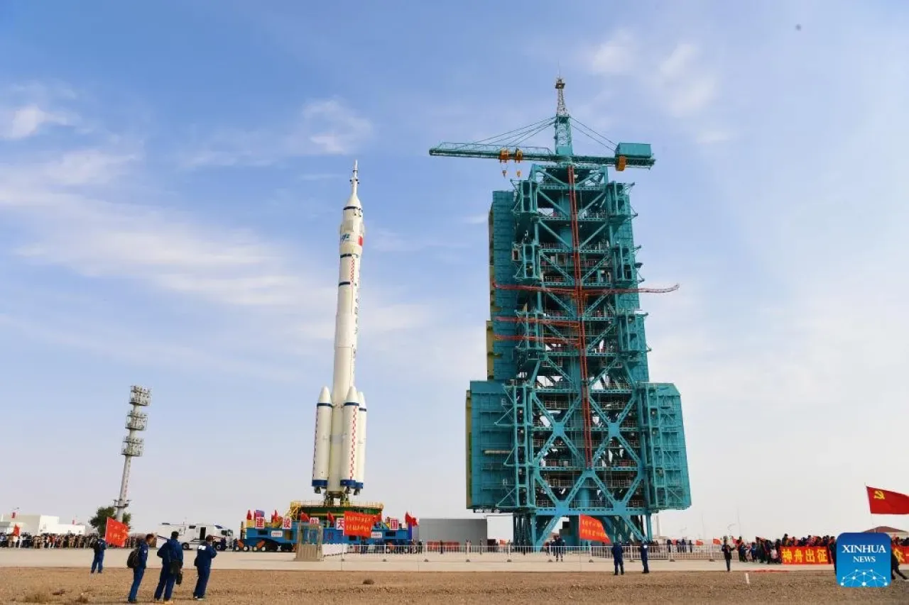 Çin, Shenzhou-21 Mürettebatlı Görevi için Son Hazırlıkları Tamamlıyor Çin, Shenzhou-21 Mürettebatlı Görevi için Son Hazırlıkları Tamamlıyor