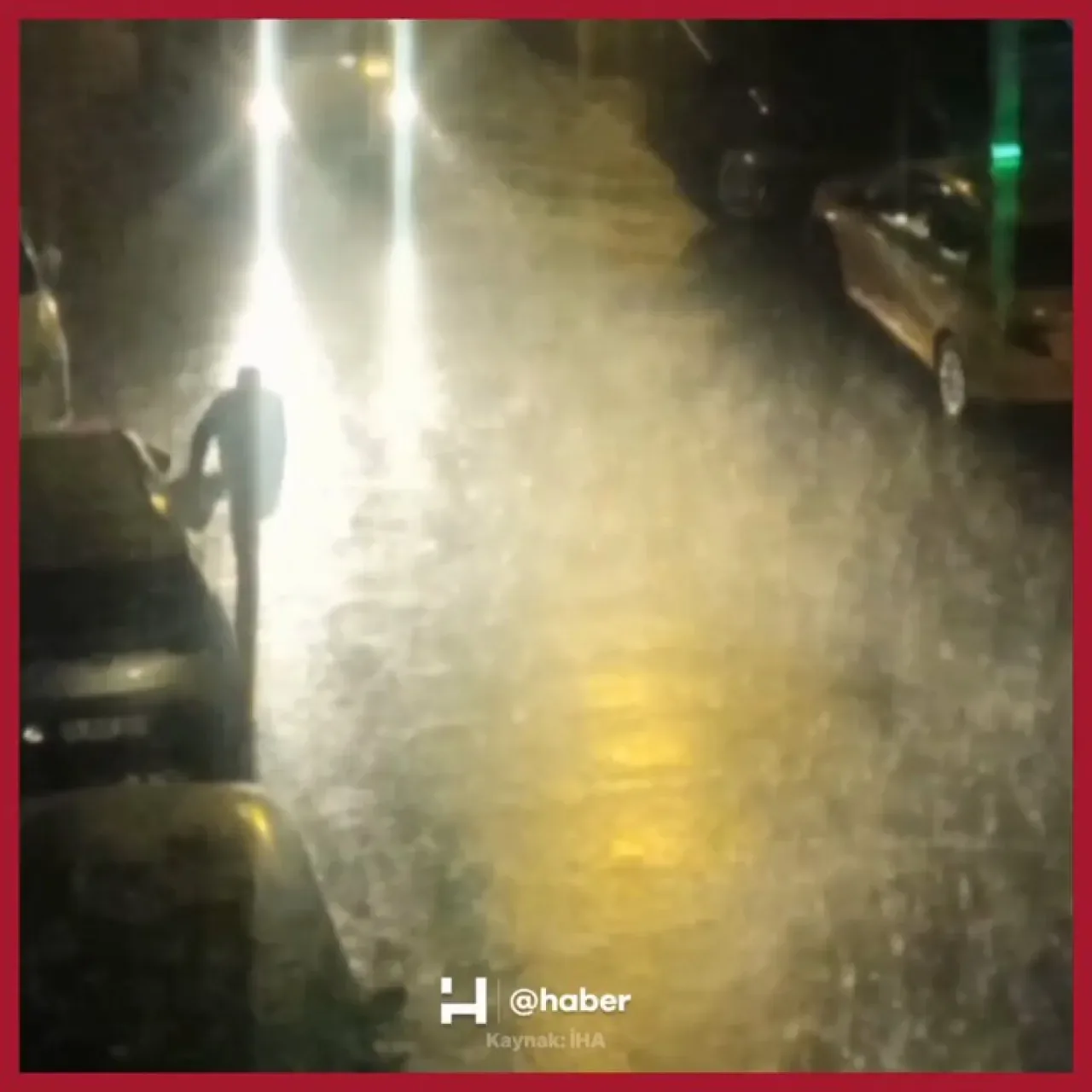 İstanbul'da Beklenen Yağmur Kent Genelinde Etkili Olmaya Başladı İstanbul'da Beklenen Yağmur Kent Genelinde Etkili Olmaya Başladı