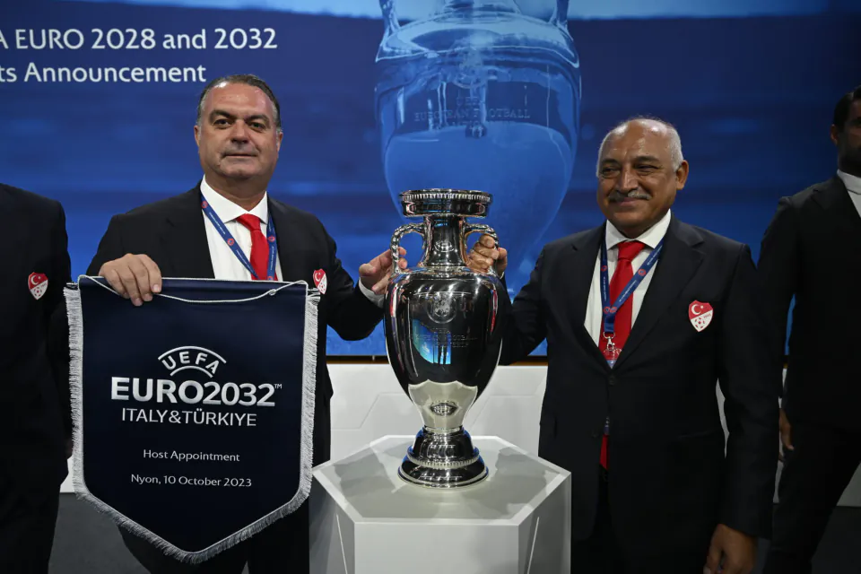 Türkiye'den Dev Hamle: EURO 2032 İçin UEFA'ya Resmi Başvuru Yapıldı görseli