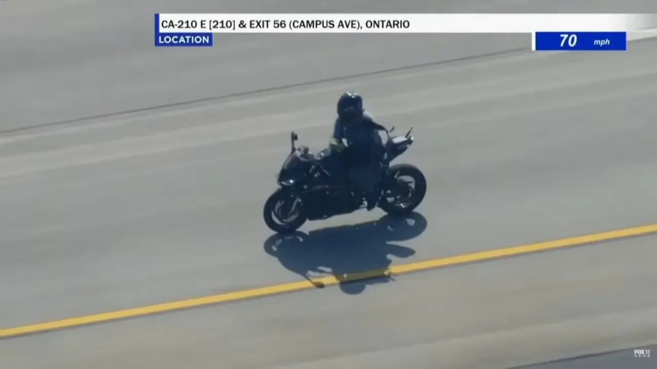 Kanada'da Polisten Kaçan Motosikletli Korkunç Kazaya Kurban Gitti Kanada'da Polisten Kaçan Motosikletli Korkunç Kazaya Kurban Gitti
