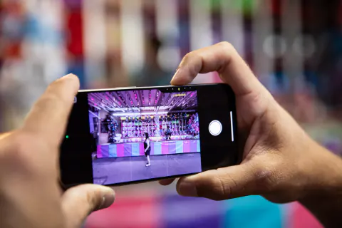 Apple, iPhone Fotoğrafları İçin Yapay Zeka ve Deepfake Karşıtı Özellik Geliştiriyor