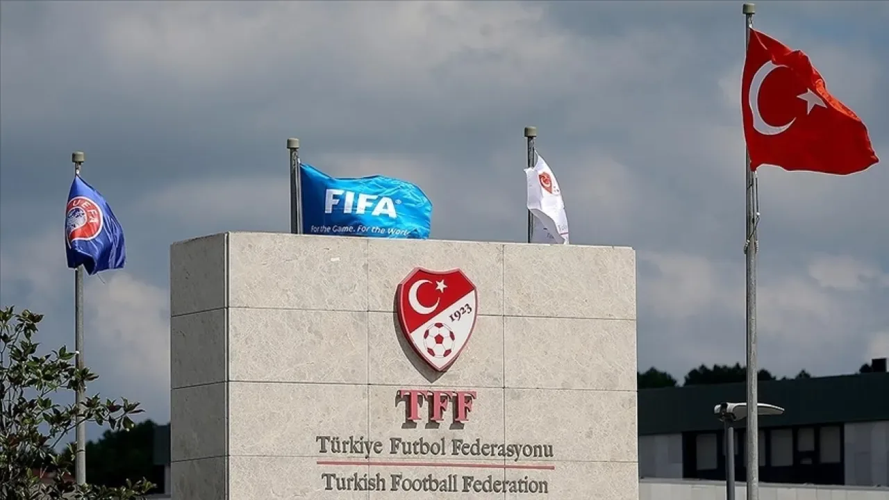 TFF'nin İnternet Sitesi, Bahis Skandalında İsimleri Açıklanan Hakemler Sonrası Erişim Problemi Yaşadı TFF'nin İnternet Sitesi, Bahis Skandalında İsimleri Açıklanan Hakemler Sonrası Erişim Problemi Yaşadı