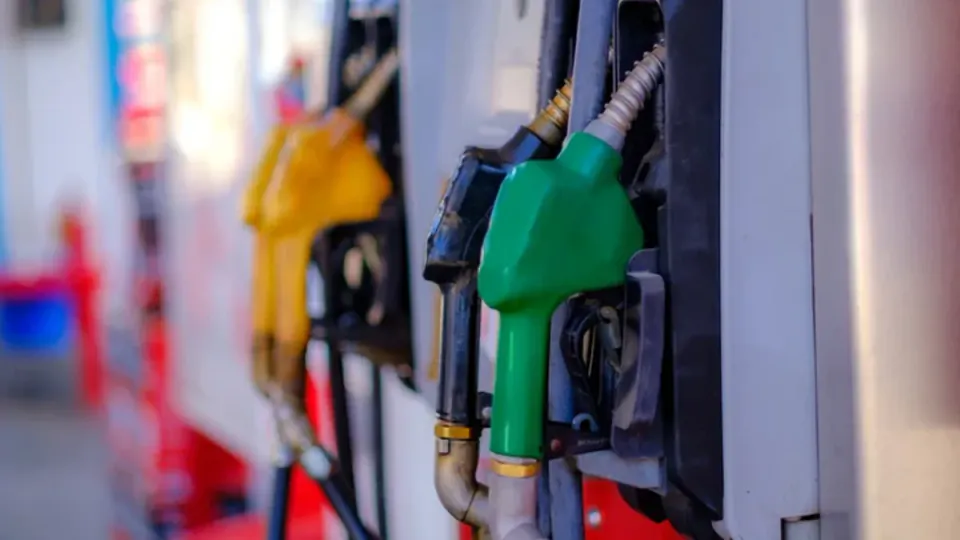 Motorin fiyatlarına indirim geliyor: 16 Haziran'da mazot ne kadar olacak? görseli