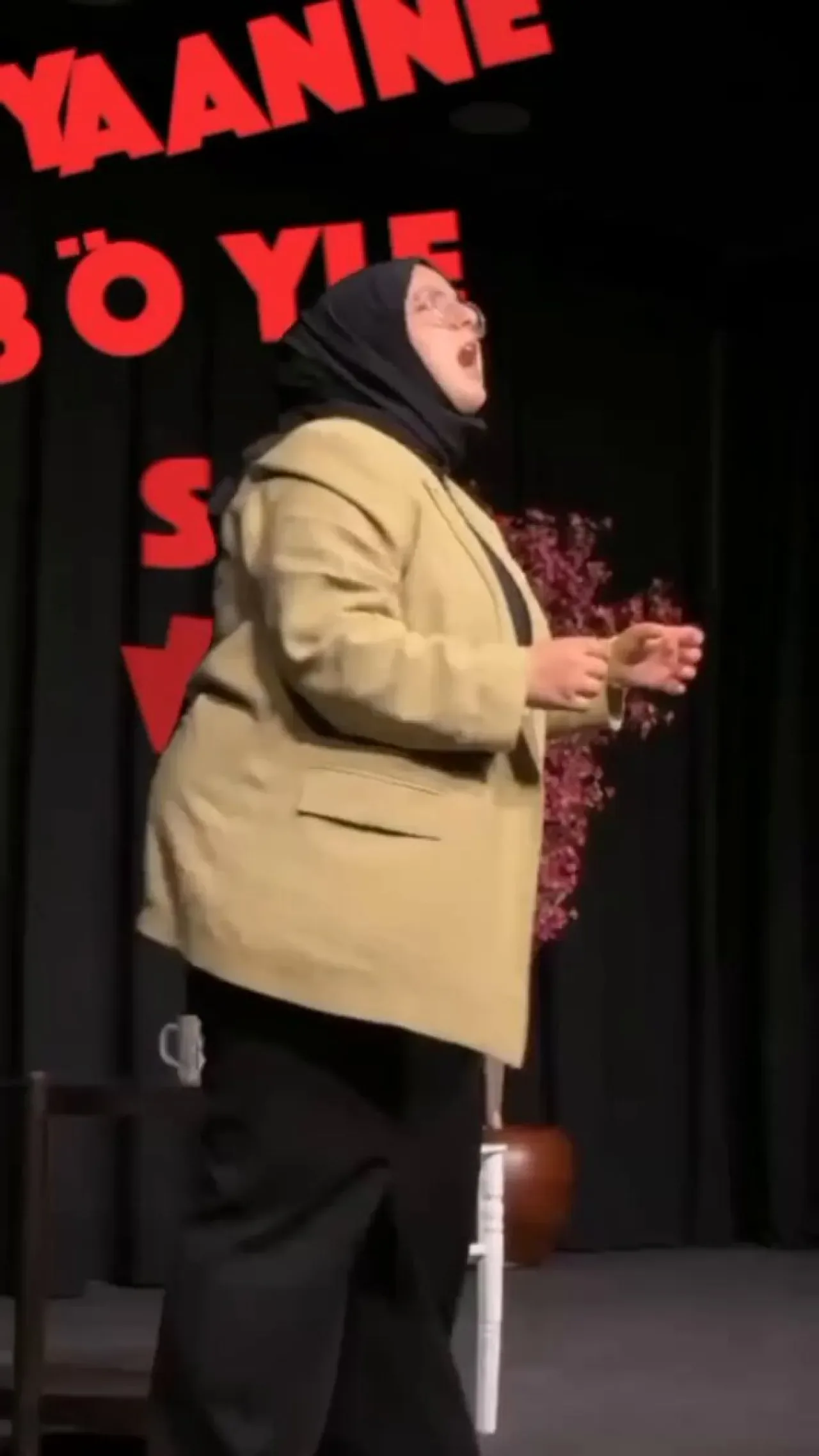 Şevval Çakar'ın Şakaları İzleyiciler Tarafından Beğenilmedi Şevval Çakar'ın Şakaları İzleyiciler Tarafından Beğenilmedi