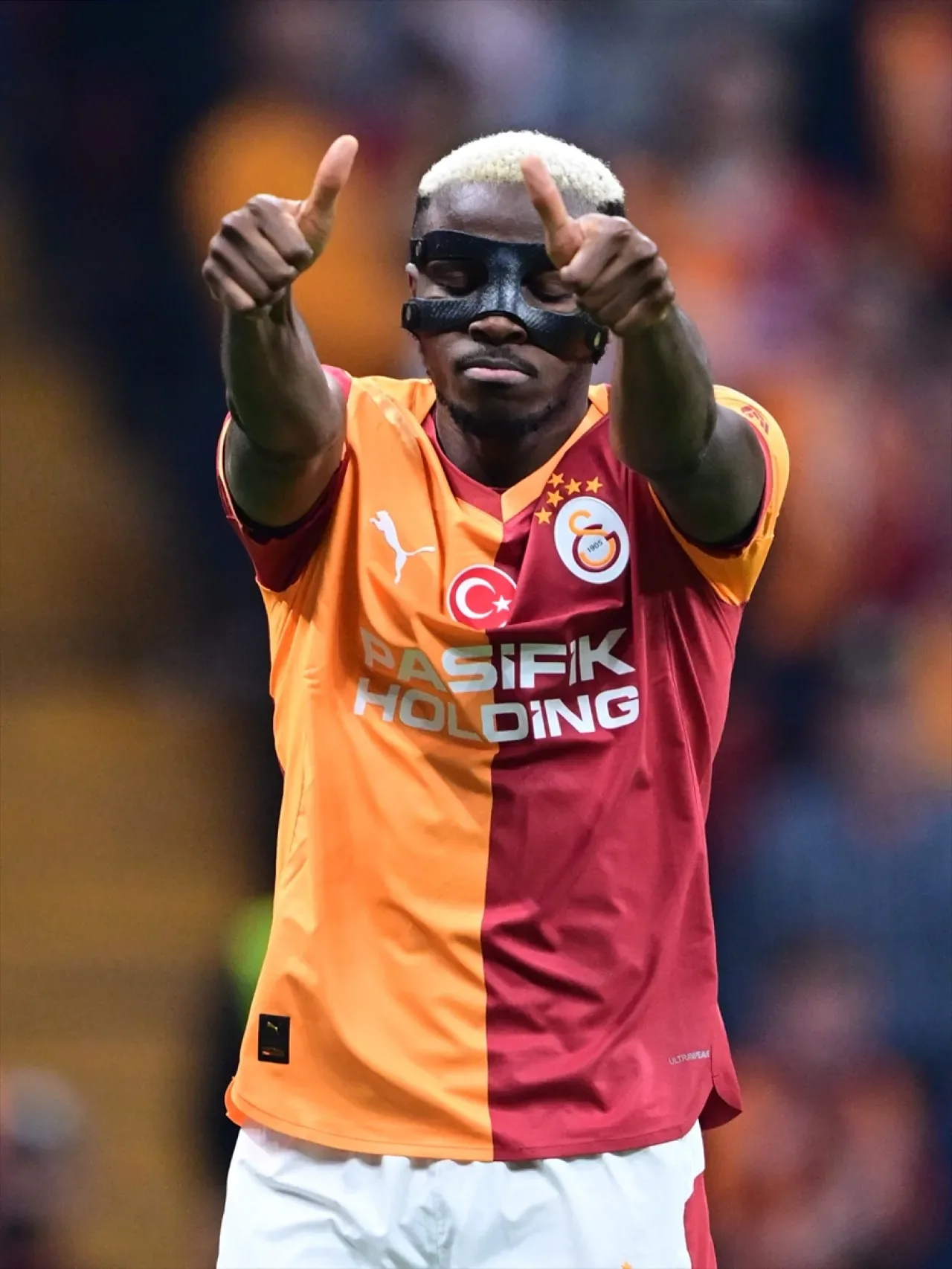 Victor Osimhen Ballon d'Or Adaylığına Layık Görüldü Victor Osimhen Ballon d'Or Adaylığına Layık Görüldü