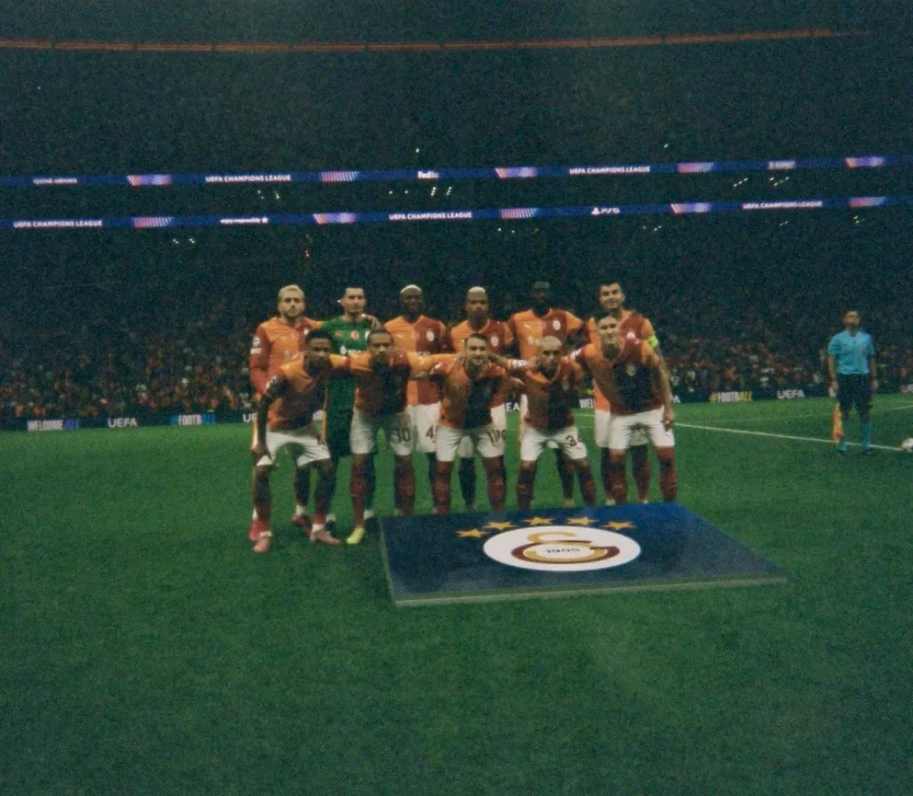 Galatasaray Spor Kulübü'nden Fotoğraf Sergisi: Analog Kameradan Taze Kareler Galatasaray Spor Kulübü'nden Fotoğraf Sergisi: Analog Kameradan Taze Kareler