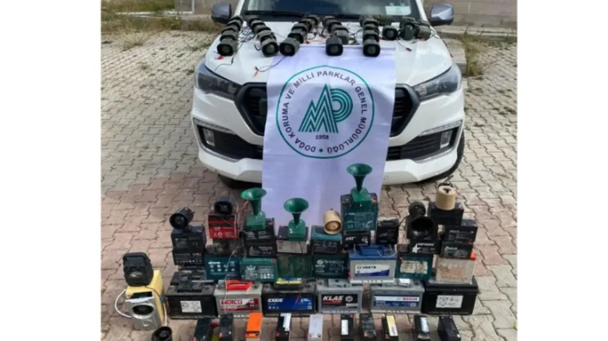 Nevşehir'de Kaçak Avcılara Darbe: Sesli Cihazlar Ele Geçirildi Nevşehir'de Kaçak Avcılara Darbe: Sesli Cihazlar Ele Geçirildi