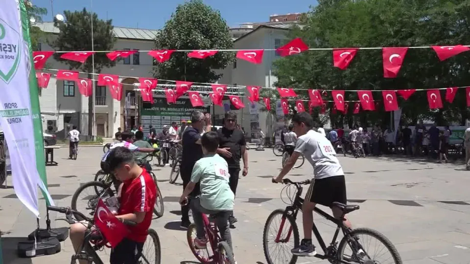 Siirt'te Tarihi Başarı: Yeşilay Türkiye Bisiklet Yol Şampiyonası Tamamlandı görseli