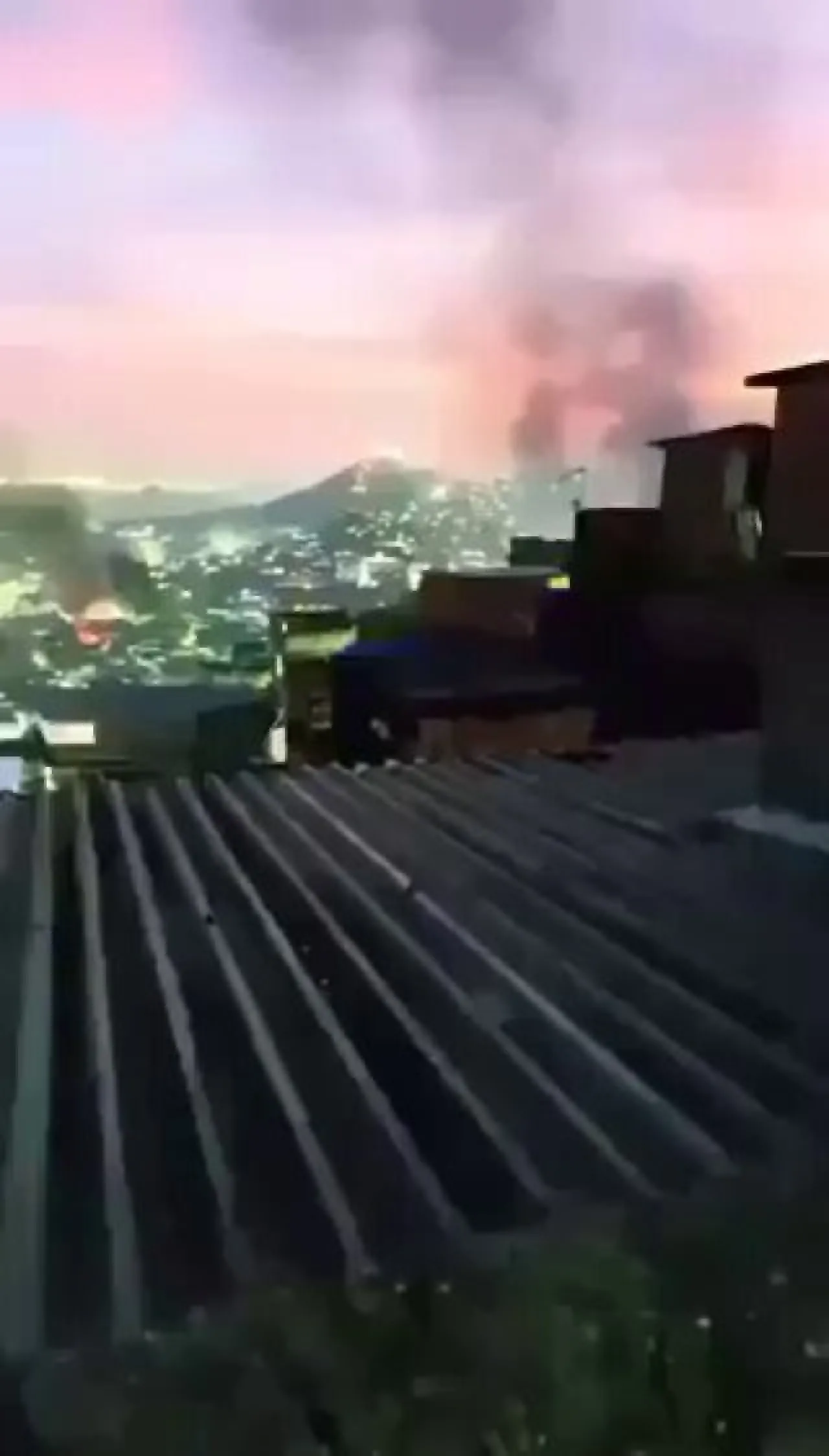 Brezilya'da Uyuşturucu Kartellerine Yönelik Dev Operasyon: Rio'da Şiddetli Çatışmalar Brezilya'da Uyuşturucu Kartellerine Yönelik Dev Operasyon: Rio'da Şiddetli Çatışmalar