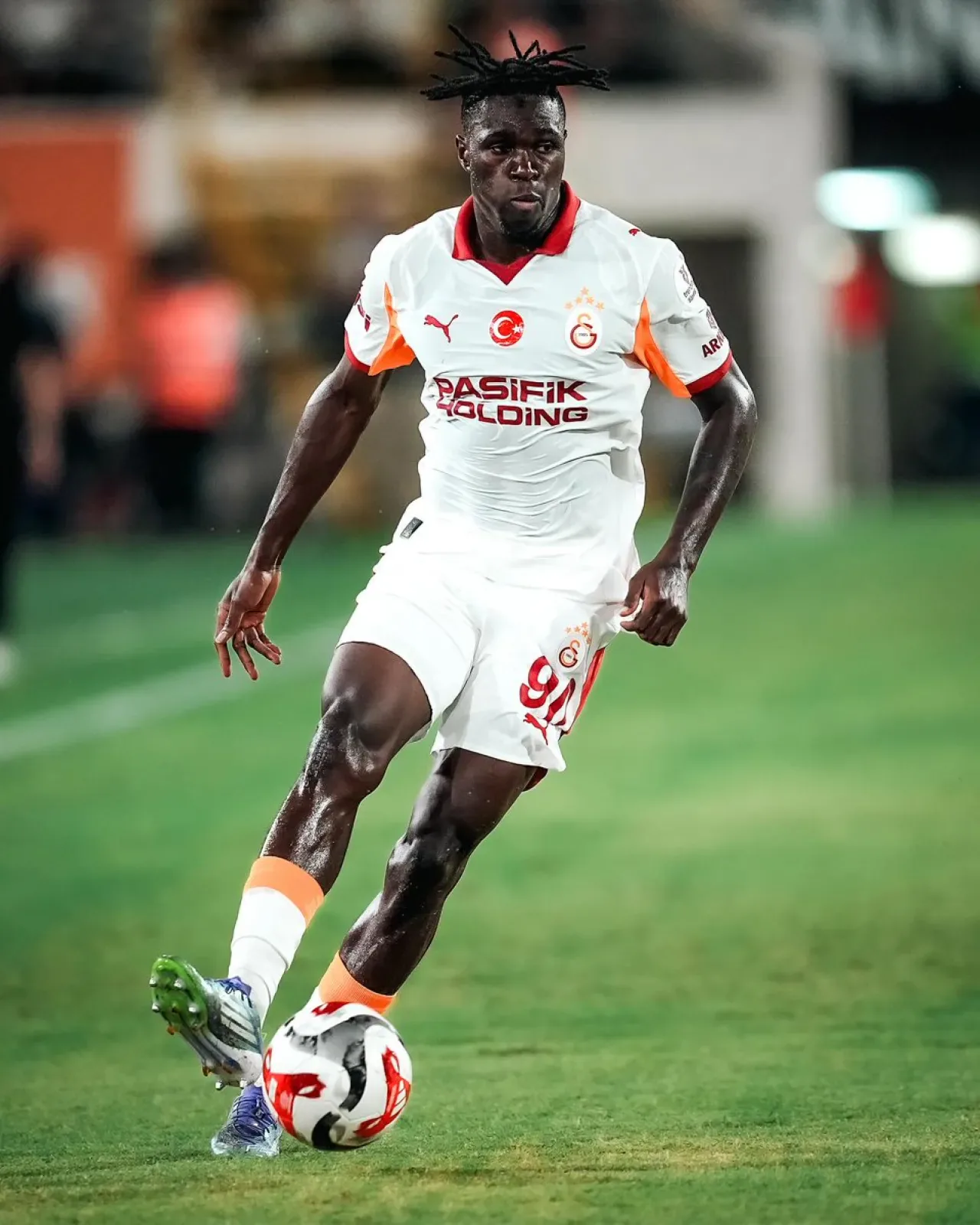Wilfried Singo, Trabzonspor Maçı İçin Hazırlıklarını Sürdürüyor Wilfried Singo, Trabzonspor Maçı İçin Hazırlıklarını Sürdürüyor