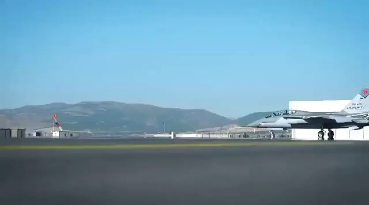 İspanya, Türkiye'nin Milli Jet Eğitim Uçağı HÜRJET'ten 45 Adet Satın Alacak İspanya, Türkiye'nin Milli Jet Eğitim Uçağı HÜRJET'ten 45 Adet Satın Alacak