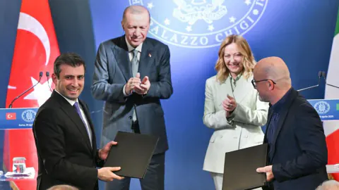 İtalya'dan Leonardo ve Baykar Ortaklığına Resmi Onay Geldi