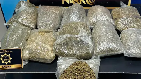 5 Kilo 700 Gram Skunk Ele Geçirildi, 6 Şüpheli Gözaltında