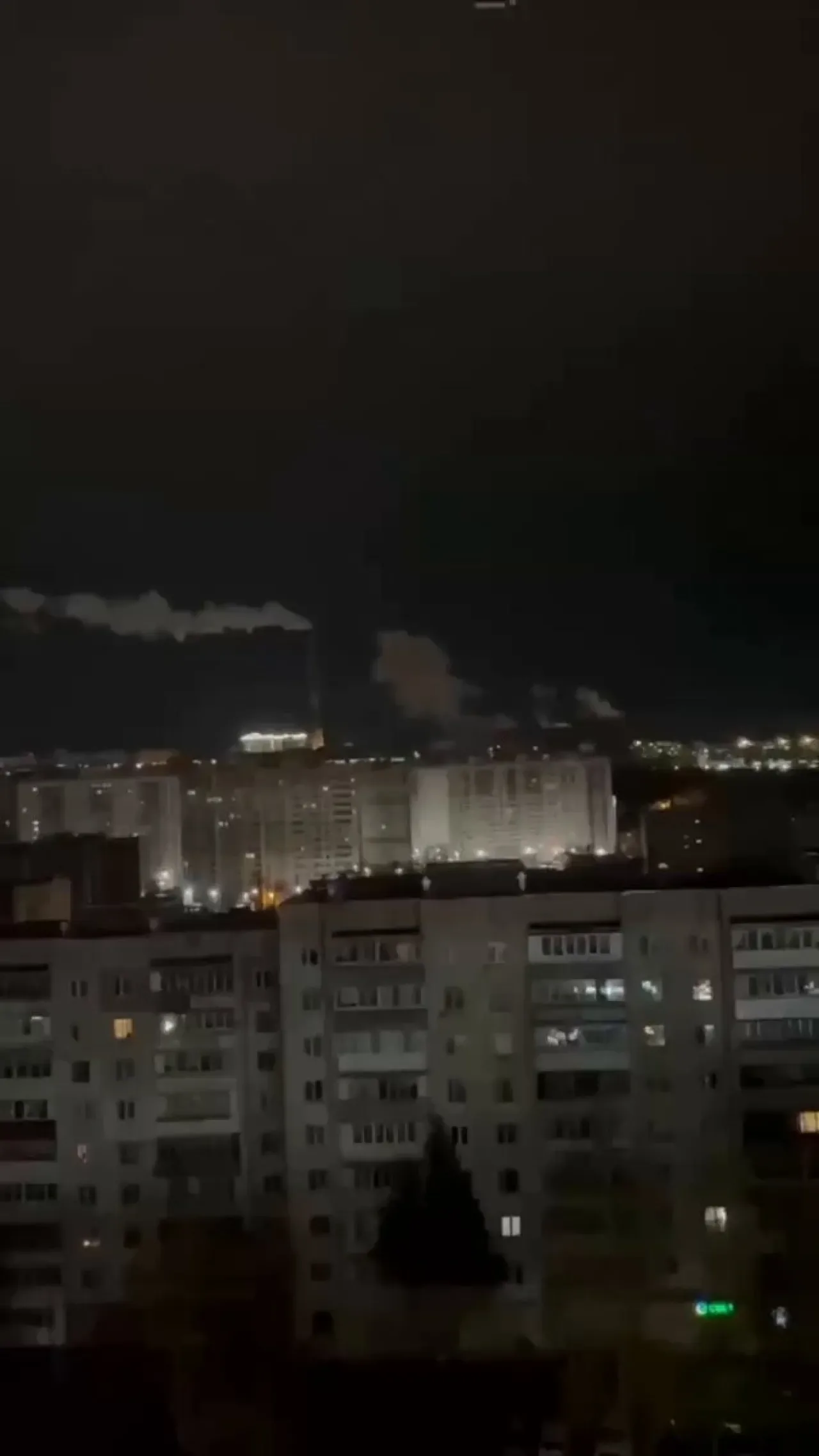 Ukrayna İnsansız Hava Araçları Rusya'nın Oryol Kentindeki Enerji Santralini Hedef Aldı Ukrayna İnsansız Hava Araçları Rusya'nın Oryol Kentindeki Enerji Santralini Hedef Aldı