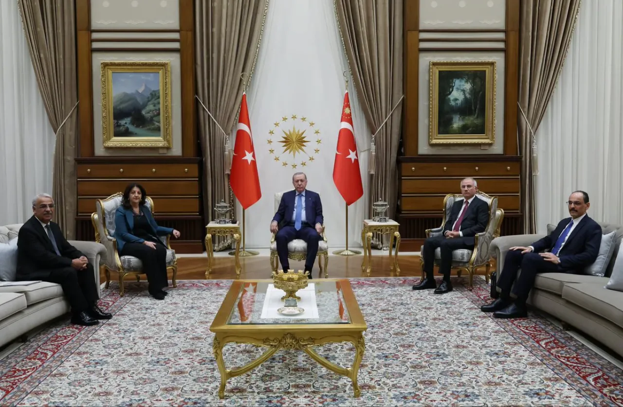 DEM Parti Heyeti Cumhurbaşkanı Erdoğan Tarafından Kabul Edildi DEM Parti Heyeti Cumhurbaşkanı Erdoğan Tarafından Kabul Edildi