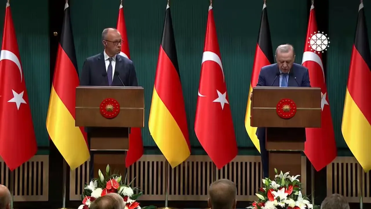 Almanya ile Suriye'de Eş Güdüm Vurgusu: 10 Mart Mutabakatının Uygulanmasına Önem Veriliyor Almanya ile Suriye'de Eş Güdüm Vurgusu: 10 Mart Mutabakatının Uygulanmasına Önem Veriliyor