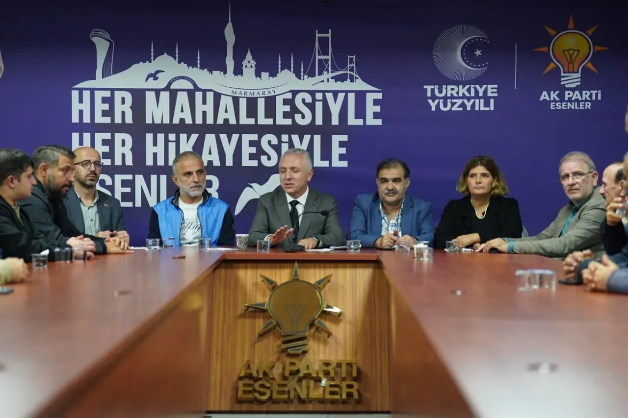 AK Parti Esenler İlçe Başkanı Emrullah Erkuş, Fatih Mahallesi Toplantısına Katıldı AK Parti Esenler İlçe Başkanı Emrullah Erkuş, Fatih Mahallesi Toplantısına Katıldı