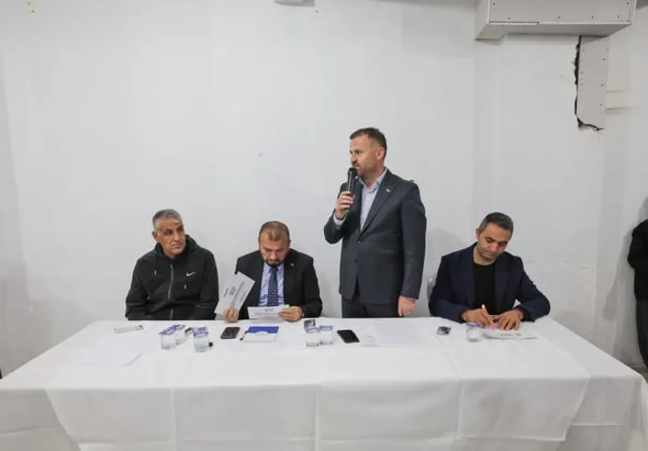 AK Parti Arnavutköy'de Atatürk Mahallesi için Sahada AK Parti Arnavutköy'de Atatürk Mahallesi için Sahada
