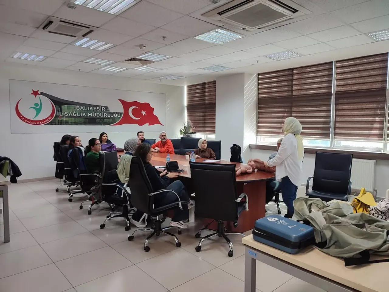 Gençlik ve Spor İl Müdürlüğü Personeline İlkyardım Eğitimleri Gençlik ve Spor İl Müdürlüğü Personeline İlkyardım Eğitimleri