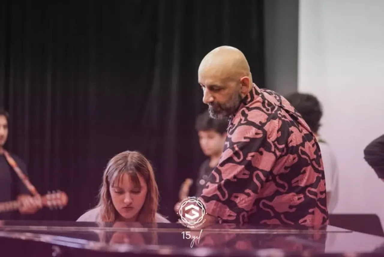 İstanbul Gedik Üniversitesi Müzik Kulübü'nde Performans ve Eğlence Bir Arada İstanbul Gedik Üniversitesi Müzik Kulübü'nde Performans ve Eğlence Bir Arada