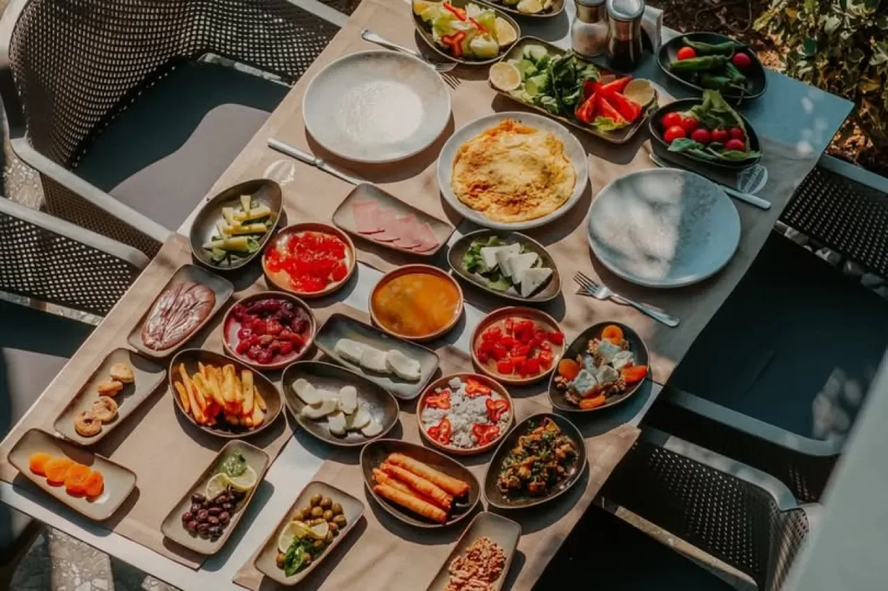 Alanya'nın En İyi 10 Kahvaltı Mekanı | Lezzet Durakları Rehberi Alanya'nın En İyi 10 Kahvaltı Mekanı | Lezzet Durakları Rehberi