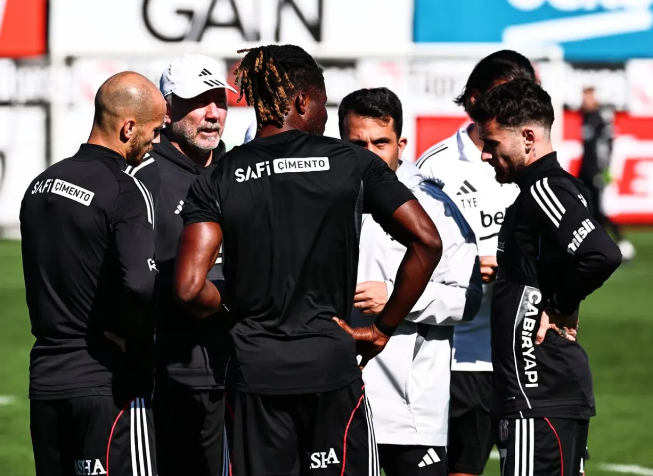 Beşiktaş, Fenerbahçe Derbisi İçin Hazırlıklarını Sürdürüyor Beşiktaş, Fenerbahçe Derbisi İçin Hazırlıklarını Sürdürüyor
