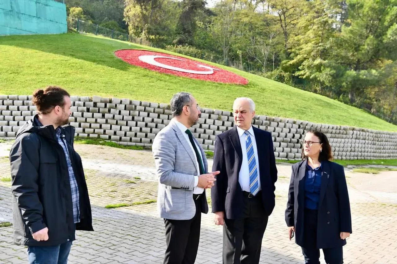 Mustafakemalpaşa'da Dernekler Yerleşkesi Çalışmaları Yerinde İncelendi Mustafakemalpaşa'da Dernekler Yerleşkesi Çalışmaları Yerinde İncelendi