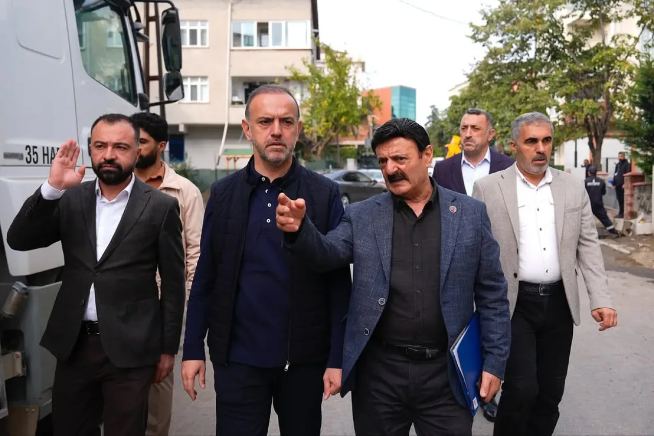 İstanbul Sancaktepe'de Yunus Emre Parkı ve Altyapı Çalışmaları Yerinde İncelendi İstanbul Sancaktepe'de Yunus Emre Parkı ve Altyapı Çalışmaları Yerinde İncelendi