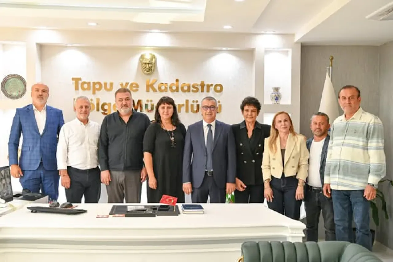 Antalya Ticaret ve Sanayi Odası'ndan Tapu Müdürlüğüne Ziyaret: Gayrimenkul Sektörü Masaya Yatırıldı Antalya Ticaret ve Sanayi Odası'ndan Tapu Müdürlüğüne Ziyaret: Gayrimenkul Sektörü Masaya Yatırıldı