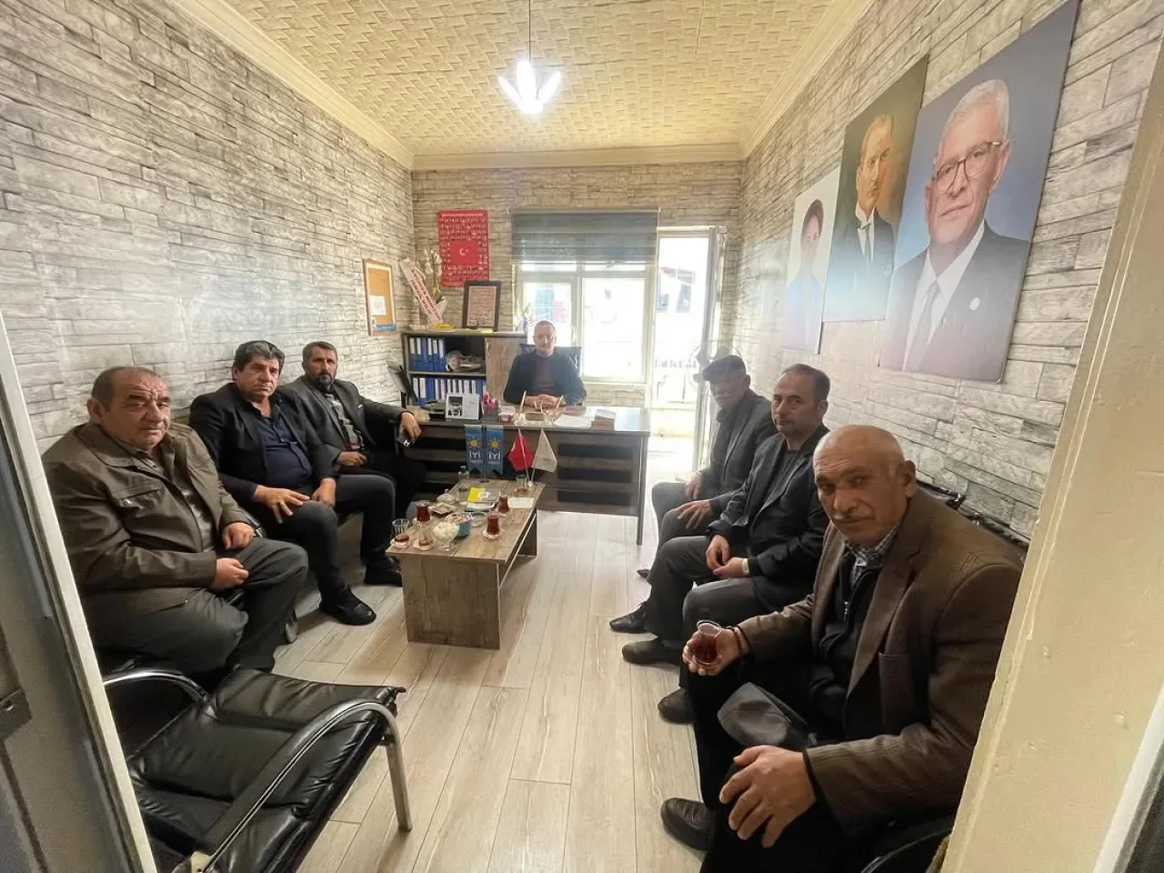 İYİ Parti Çubuk İlçe Başkanlığı'na Yıldırım Aydoğan Mahallesi Dernek Başkanı'ndan Ziyaret İYİ Parti Çubuk İlçe Başkanlığı'na Yıldırım Aydoğan Mahallesi Dernek Başkanı'ndan Ziyaret