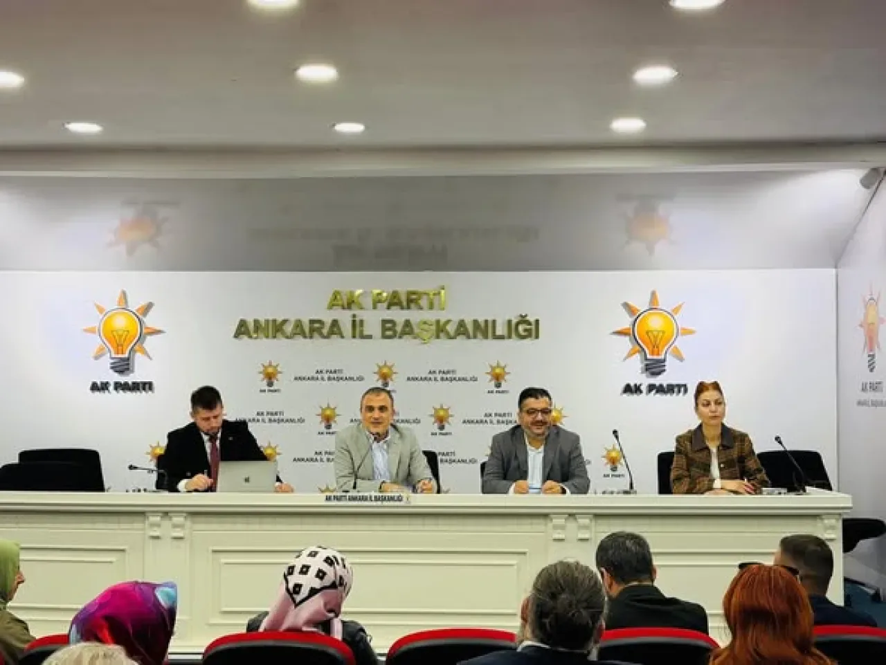 AK Parti Etimesgut'ta Tanıtım ve Medya Toplantısı Gerçekleştirildi AK Parti Etimesgut'ta Tanıtım ve Medya Toplantısı Gerçekleştirildi