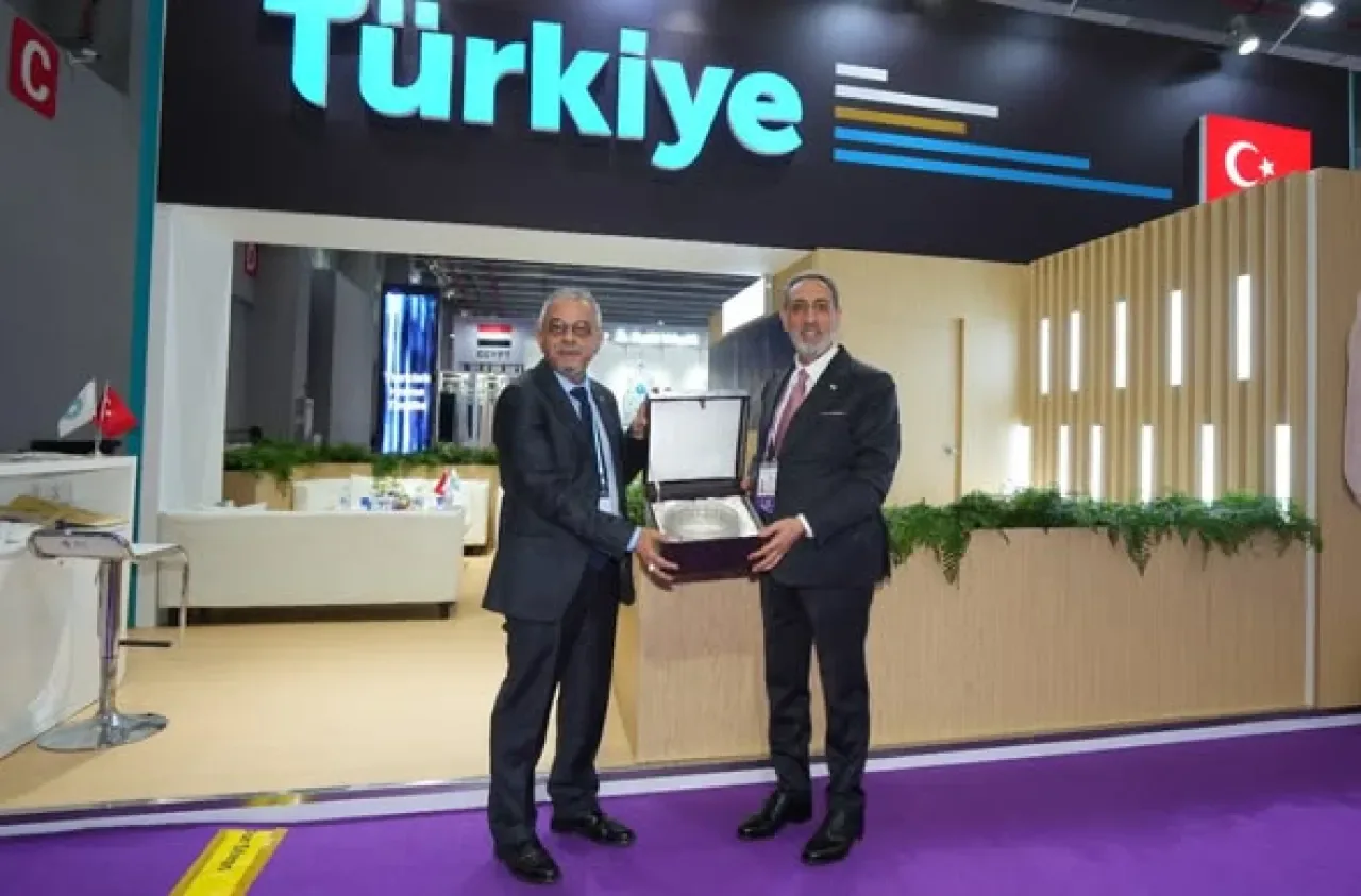 138. Canton Fuarı'nda Türk Firmaları İhracat İçin Görüşmeler Gerçekleştirdi 138. Canton Fuarı'nda Türk Firmaları İhracat İçin Görüşmeler Gerçekleştirdi