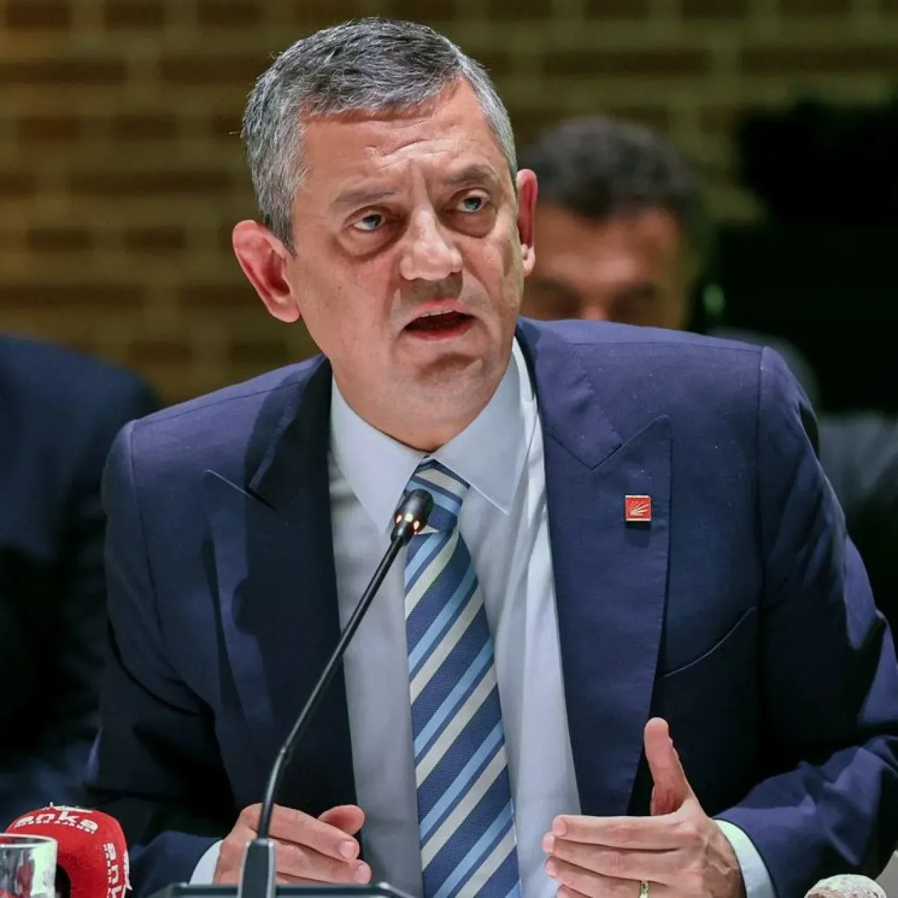 Özgür Özel'den WhatsApp Mesajı İtirafı: "Evlatlarım İçin Mecbur Kaldım" Özgür Özel'den WhatsApp Mesajı İtirafı: "Evlatlarım İçin Mecbur Kaldım"