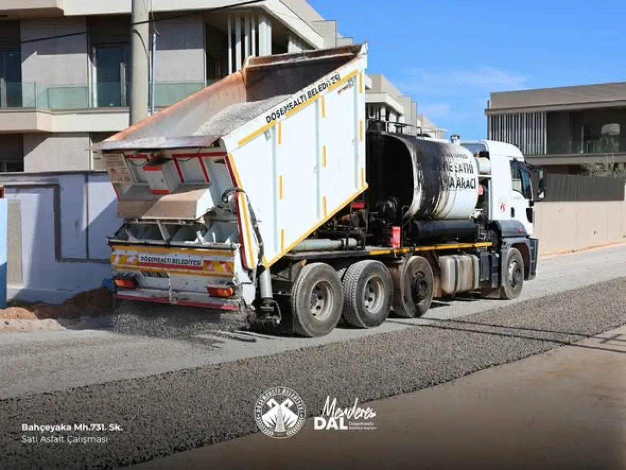 Döşemealtı'nda Yeni Asfalt Çalışması ile Yollar Konforlu Hale Geliyor Döşemealtı'nda Yeni Asfalt Çalışması ile Yollar Konforlu Hale Geliyor