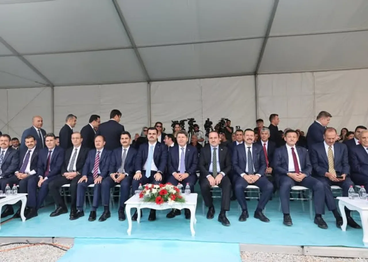 İzmir'de Yeni Adalet Sarayları: Kemalpaşa Açıldı, Aliağa'nın Temeli Atıldı İzmir'de Yeni Adalet Sarayları: Kemalpaşa Açıldı, Aliağa'nın Temeli Atıldı