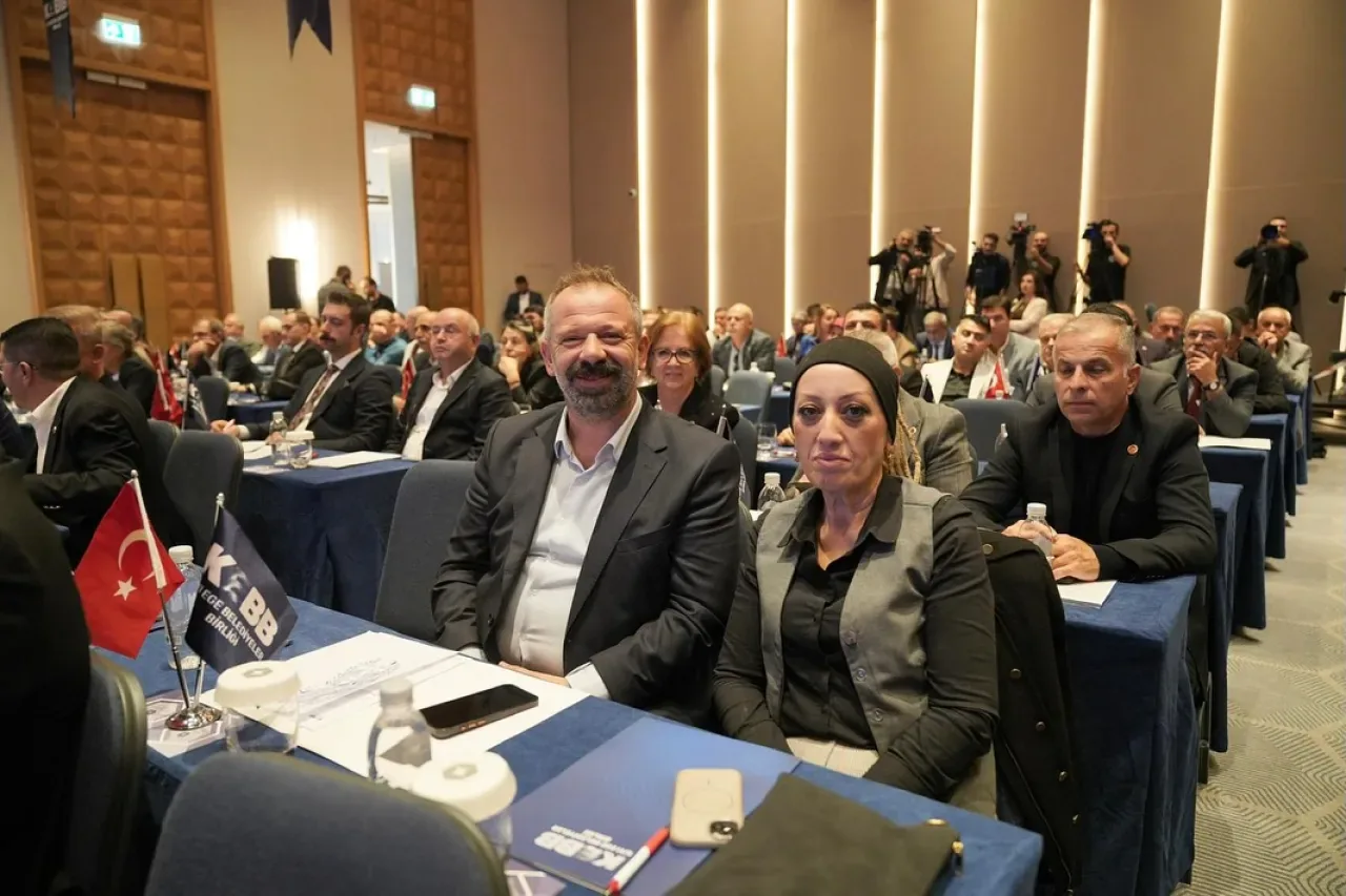 Gömeç Belediyesi, Kıyı Ege Belediyeler Birliği 2026 Yılı Planlarını Görüştü Gömeç Belediyesi, Kıyı Ege Belediyeler Birliği 2026 Yılı Planlarını Görüştü