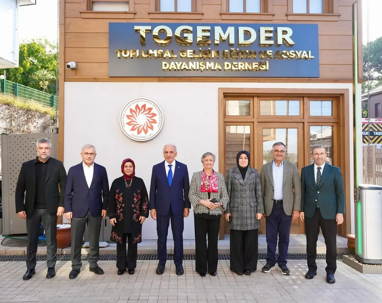 Ümraniye Belediye Başkanı İsmet Yıldırım, TOGEM-DER'i Ziyaret Etti Ümraniye Belediye Başkanı İsmet Yıldırım, TOGEM-DER'i Ziyaret Etti