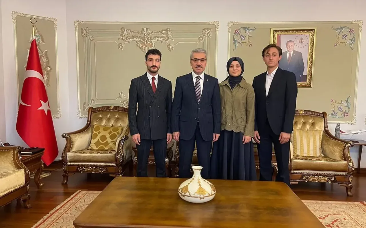 Kaymakam Adem Yazıcı, Marmara Üniversitesi İlahiyat Fakültesi Öğrenci Heyetini Kabul Etti Kaymakam Adem Yazıcı, Marmara Üniversitesi İlahiyat Fakültesi Öğrenci Heyetini Kabul Etti