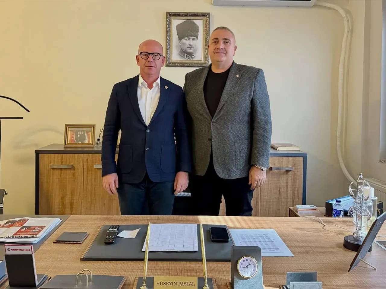 Belediye İş Sendikası Balıkesir Şubesinde Yeni Başkan Hüseyin Pastal Belediye İş Sendikası Balıkesir Şubesinde Yeni Başkan Hüseyin Pastal