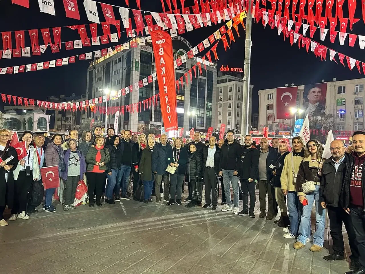 CHP Bakırköy Gençlik Kolu, Seçimlerin Yıldönümünde Esenyurt'ta Buluştu CHP Bakırköy Gençlik Kolu, Seçimlerin Yıldönümünde Esenyurt'ta Buluştu