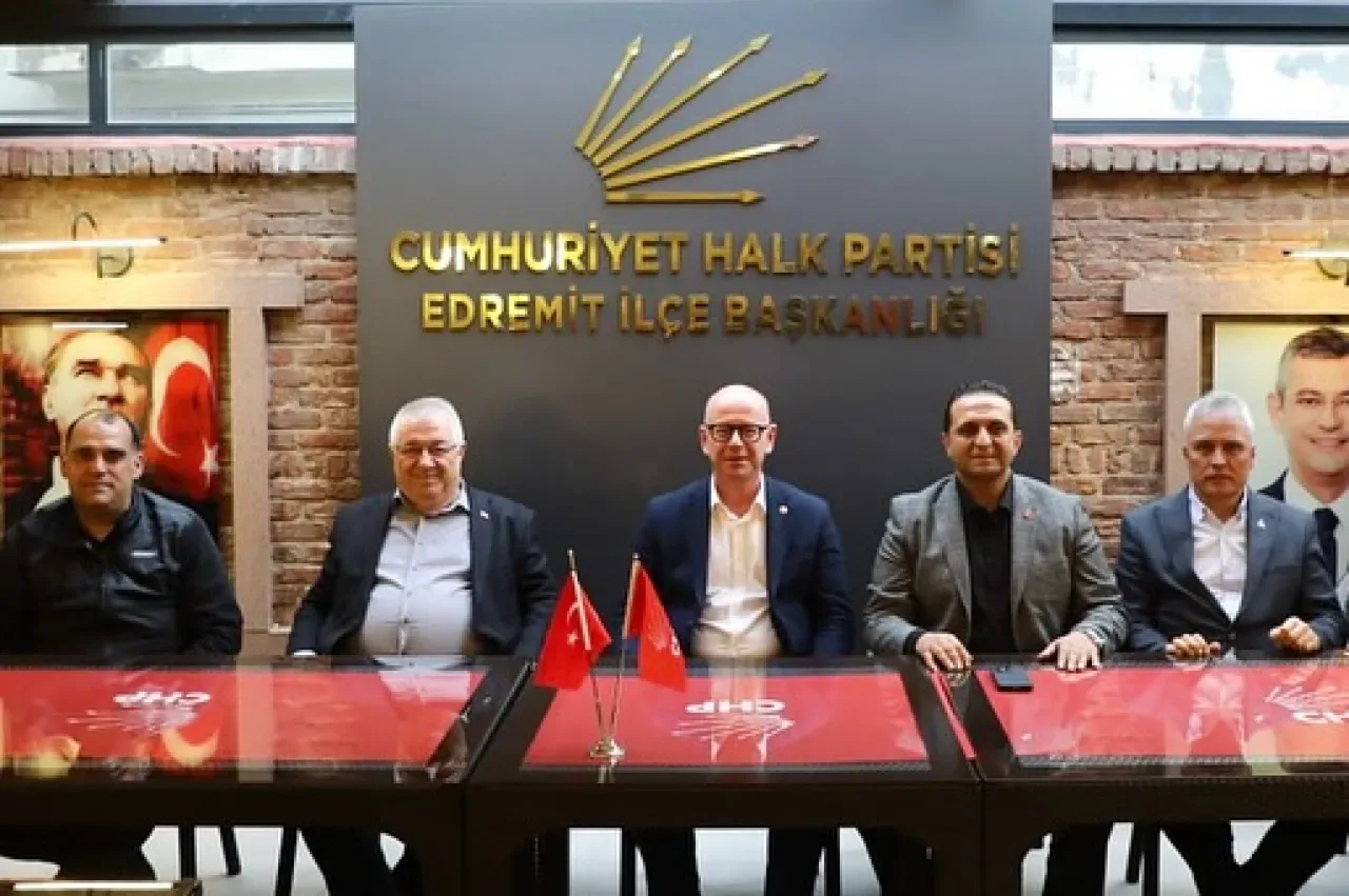 CHP Edremit'te Yerel ve Genel Seçim Stratejilerini Değerlendirdi CHP Edremit'te Yerel ve Genel Seçim Stratejilerini Değerlendirdi