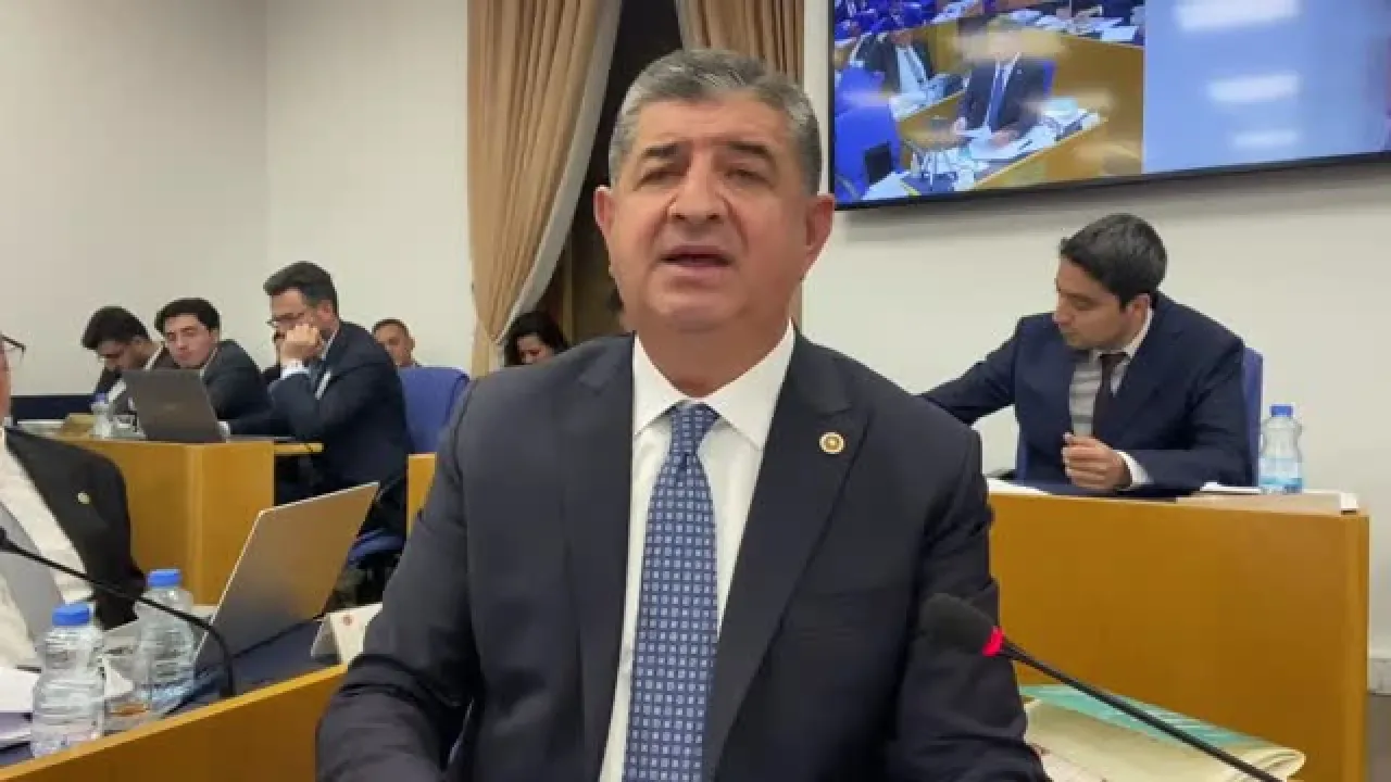 Sındırgı Belediyesi'nin Deprem Sonrası Borç Kesintilerinin Kaldırılması Talebi Meclis'te Gündeme Geldi Sındırgı Belediyesi'nin Deprem Sonrası Borç Kesintilerinin Kaldırılması Talebi Meclis'te Gündeme Geldi