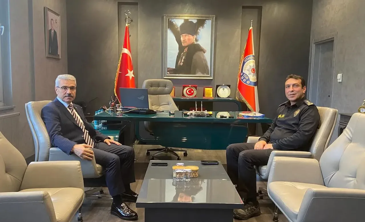 Üsküdar Kaymakamı Adem Yazıcı, Emniyet Müdürlüğü'nde İncelemelerde Bulundu Üsküdar Kaymakamı Adem Yazıcı, Emniyet Müdürlüğü'nde İncelemelerde Bulundu