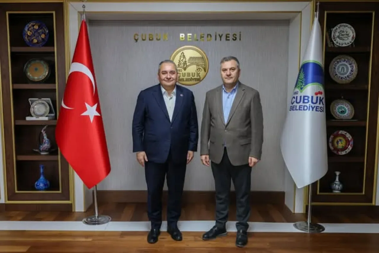 CHP'li Keçiören Belediye Başkan Adayı Mesut Özarslan, Çubuk Belediye Başkanı Baki Demirbaş'ı Ziyaret Etti CHP'li Keçiören Belediye Başkan Adayı Mesut Özarslan, Çubuk Belediye Başkanı Baki Demirbaş'ı Ziyaret Etti