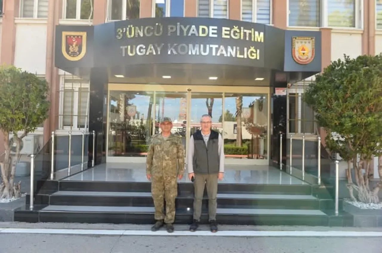 Antalya Orman Bölge Müdürü'nden Yeni Atanan Komutan ve Müdüre Hayırlı Olsun Ziyareti Antalya Orman Bölge Müdürü'nden Yeni Atanan Komutan ve Müdüre Hayırlı Olsun Ziyareti