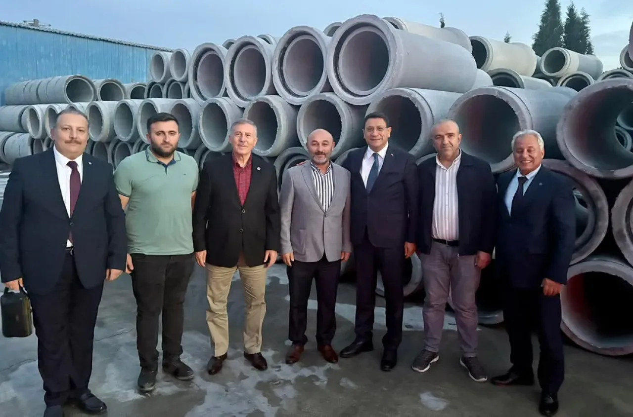 DEVA Partili İdris Şahin, Manisa'da İş İnsanı İsmail Hakkı Şahin'i Ziyaret Etti DEVA Partili İdris Şahin, Manisa'da İş İnsanı İsmail Hakkı Şahin'i Ziyaret Etti
