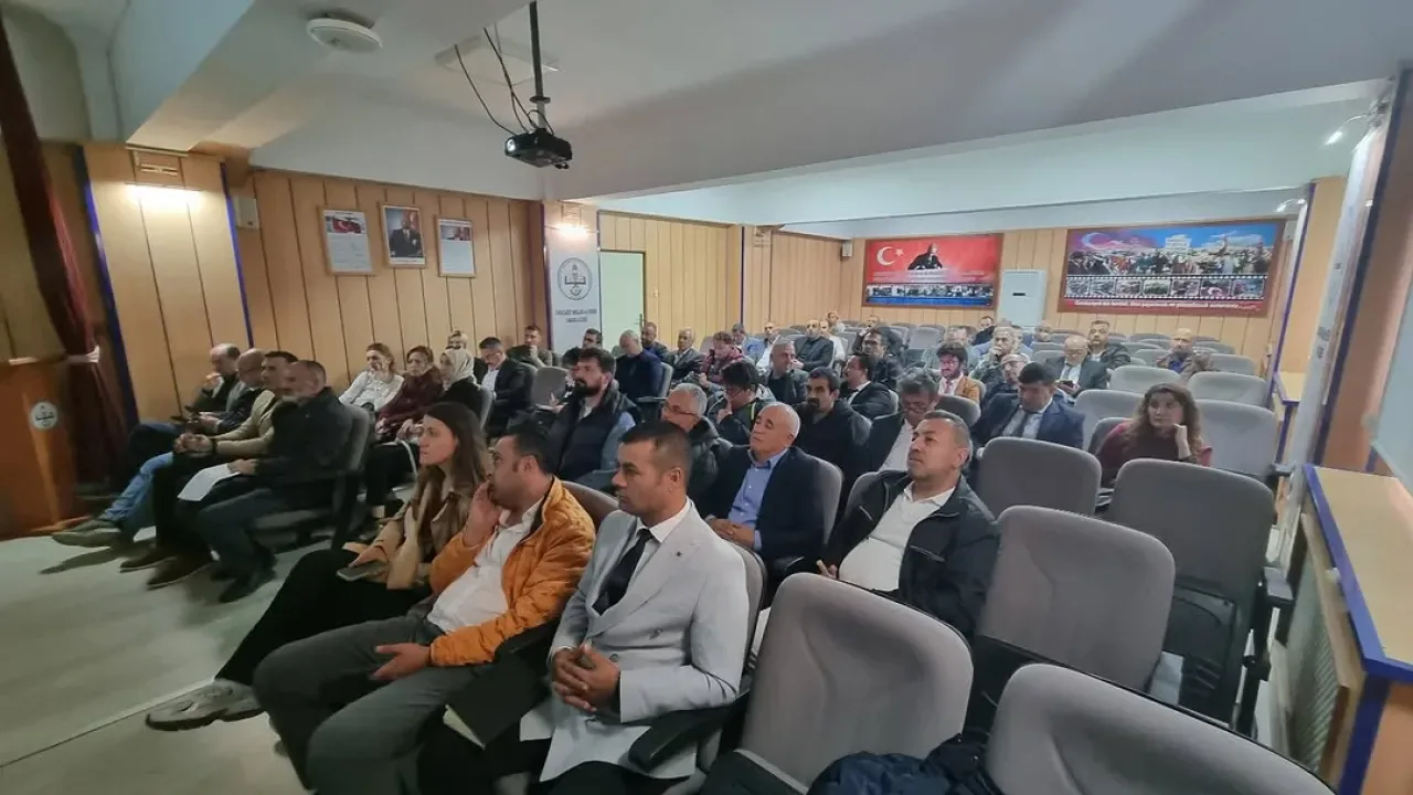 Bursa Karacabey'de Ortak Sınavlar Öncesi Bilgilendirme Toplantısı Düzenlendi Bursa Karacabey'de Ortak Sınavlar Öncesi Bilgilendirme Toplantısı Düzenlendi