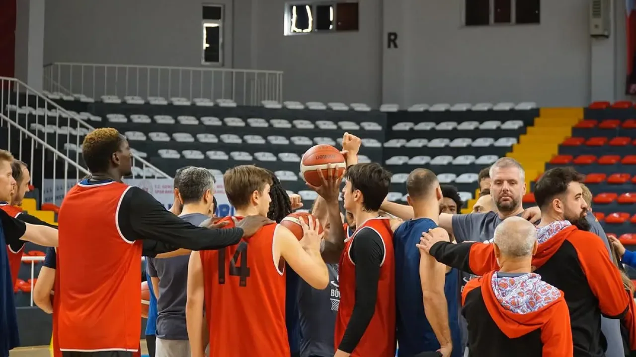 Onvo Büyükçekmece Basketbol Takımı Sezon Hazırlıklarına Odaklandı Onvo Büyükçekmece Basketbol Takımı Sezon Hazırlıklarına Odaklandı