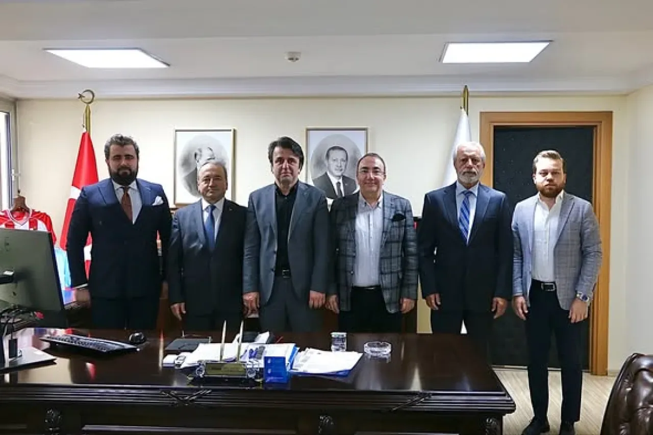 MÜSİAD Ankara Heyeti Tapu ve Kadastro Bölge Müdürü Hakan Bilgen'i Ziyaret Etti MÜSİAD Ankara Heyeti Tapu ve Kadastro Bölge Müdürü Hakan Bilgen'i Ziyaret Etti
