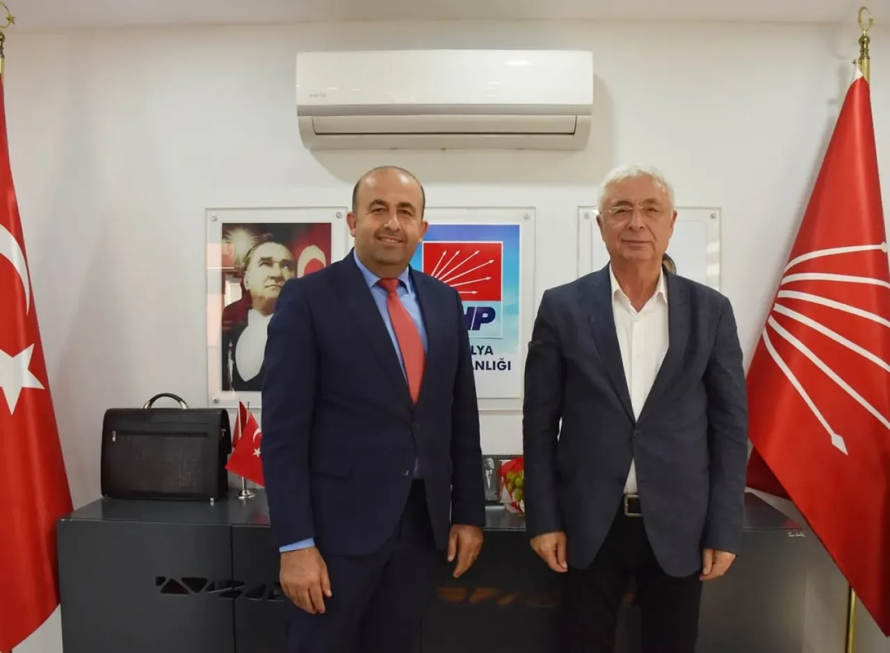 Belediye İş Sendikası Başkanı Ali Kuş ve Yönetiminden CHP Antalya İl Başkanı Nail Kamacı'ya Hayırlı Olsun Ziyareti Belediye İş Sendikası Başkanı Ali Kuş ve Yönetiminden CHP Antalya İl Başkanı Nail Kamacı'ya Hayırlı Olsun Ziyareti